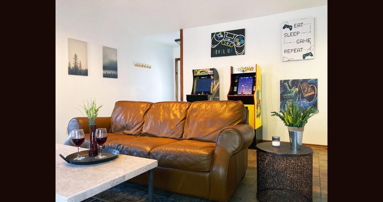 3Bd Cabin Family Fun Arcade Games Fire Pit 5 Min From Lake Fishing Hunting 브로큰보우 외부 사진