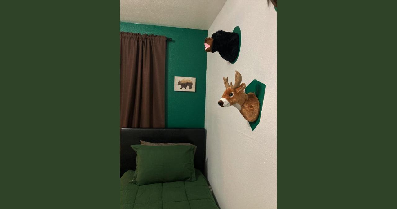 3Bd Cabin Family Fun Arcade Games Fire Pit 5 Min From Lake Fishing Hunting 브로큰보우 외부 사진
